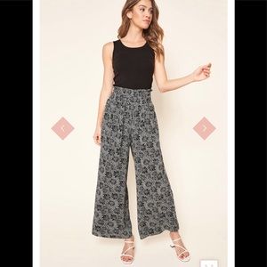 NWT SUGARLIPS SENNA FLORAL WIDE LEG PANTS | BLACK | S